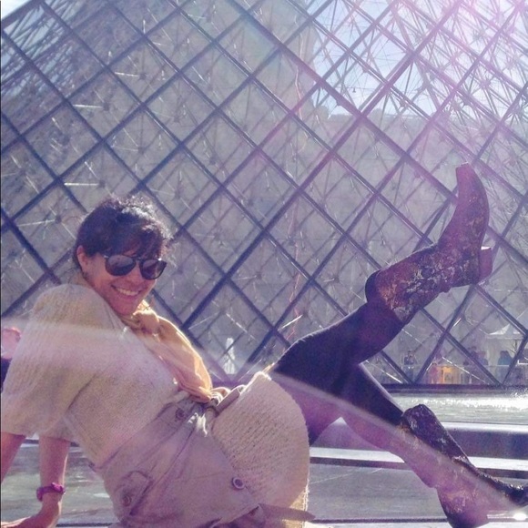 Meet your Posher, Rosa - Picture 2 of 2